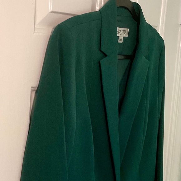 Kasper Stretch Crepe One Button Blazer in Evergreen - NWOT - Picture 3 of 8